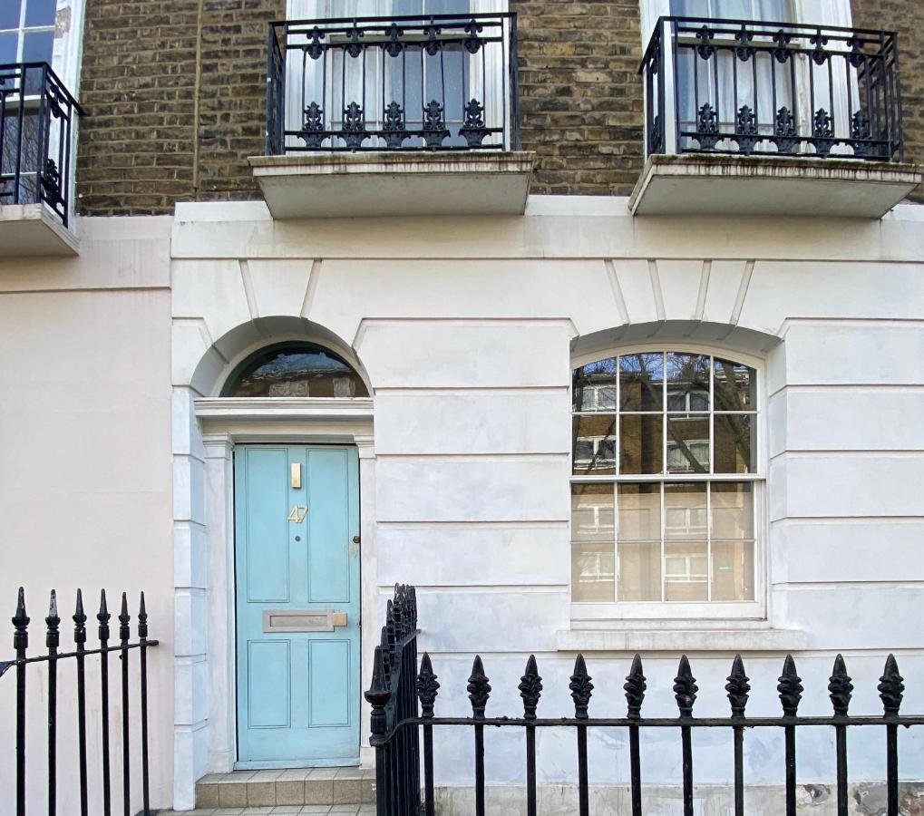 The Blue Door Apartment London Exterior photo
